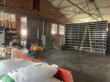 Warehouse & Factory