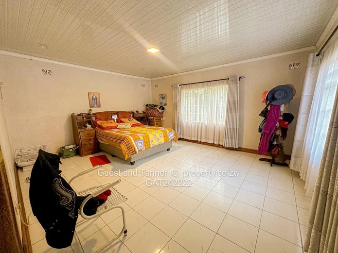 4 Bedroomed house For Sale In Marlborough