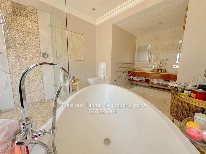 6 bedroom House For Sale In Arundel 
