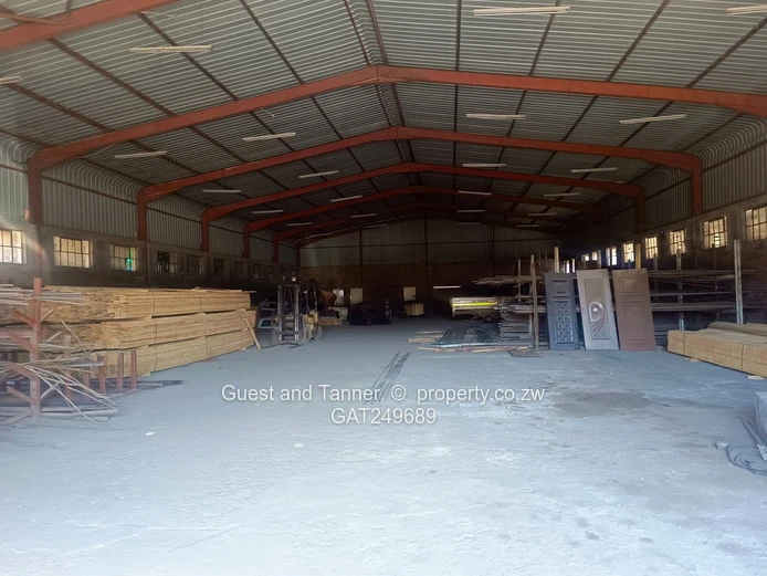  Warehouse/Factory in Graniteside   On 3,347m² with Title Deed