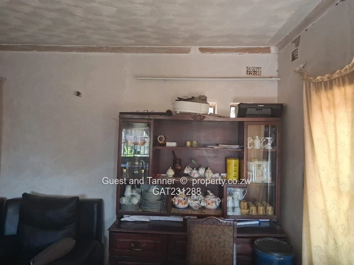 Crowhill – Incomplete 5-Bedroom Double Storey with Cottage & Dam Views