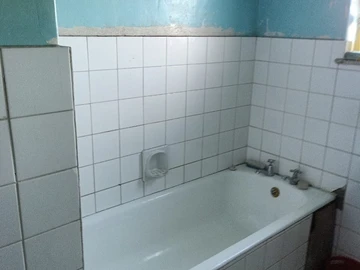 3 Bedroom Flat & Apartment