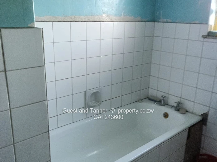 3 Bedroom Flat For Sale In Prospect