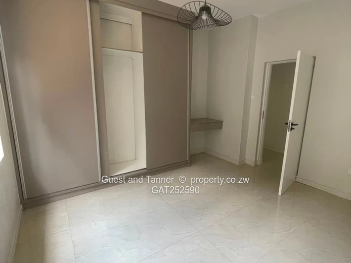 Monavale Modern Luxury Duplex | Close to the CBD
