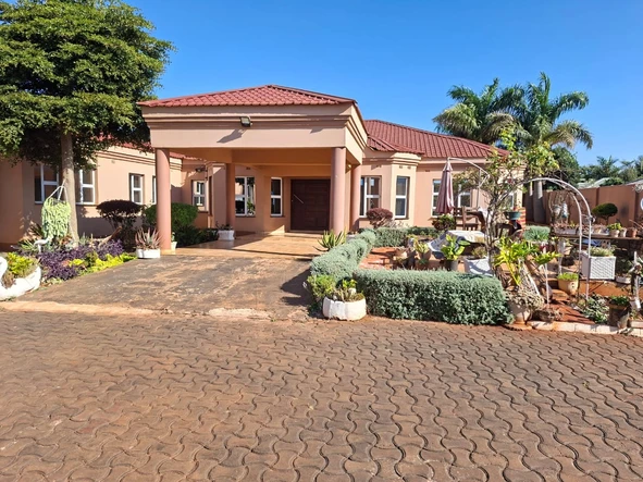 5 Bedroom House