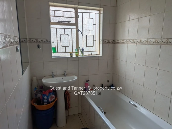 Reduced to Sell! House For Sale in Bloomingdale