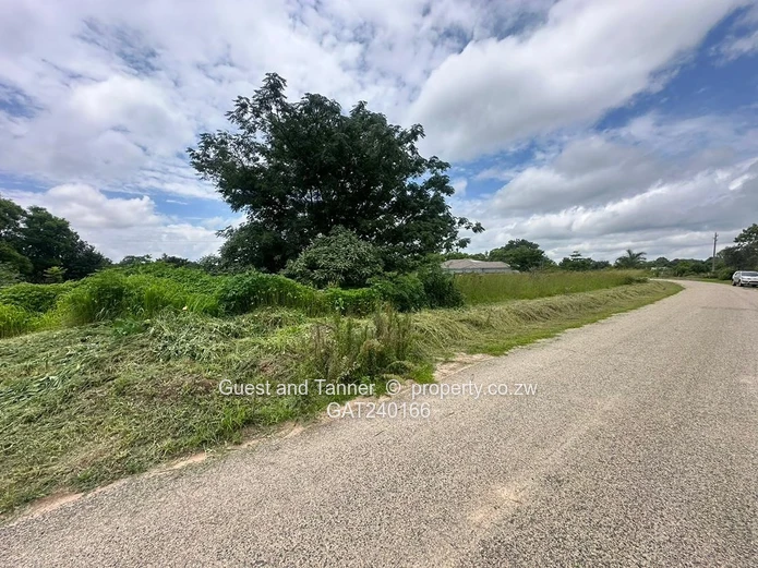 Ruwa Golf Course Residential Stand for Sale. Prime 2700sqm Land with Road Access (Sole Mandate)