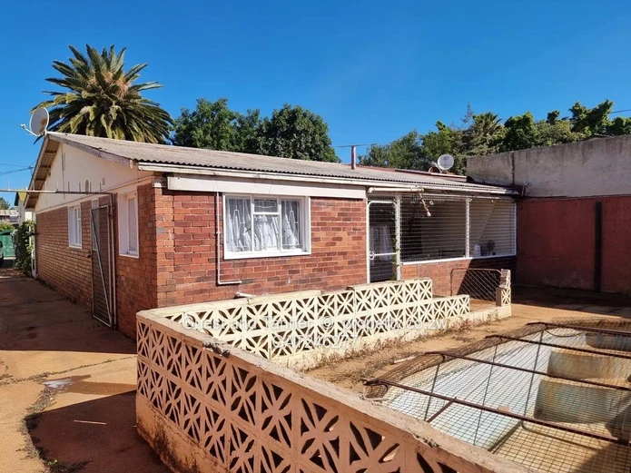3-Bed House to Rent in Paddonhurst