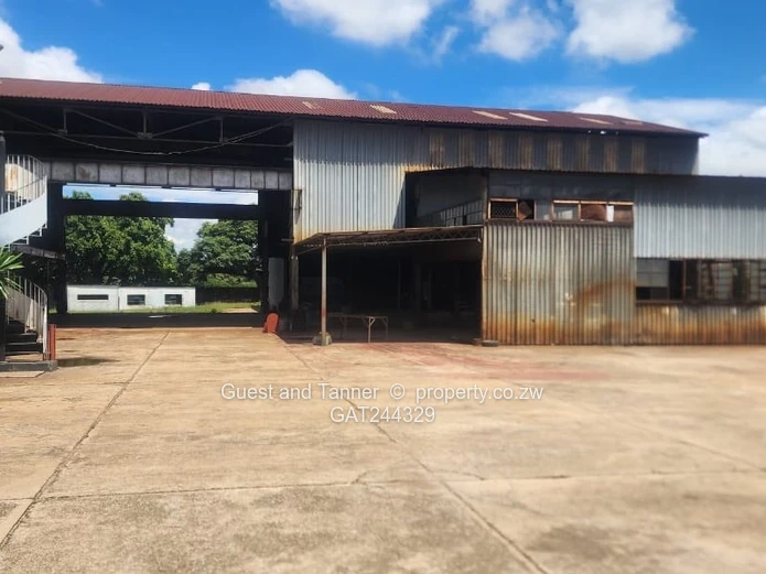 Big  Warehouse/Factory for Sale in Ardbennie