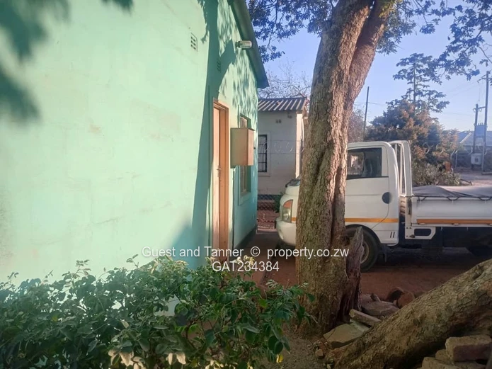 2 Units Under One Roof for Sale in Chinotimba Victoria Falls – Ideal for Dual Family Living or Rent