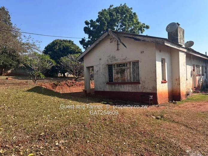 Prime Investment Property for Sale near Christmas Pass, Penhalonga, Mutare