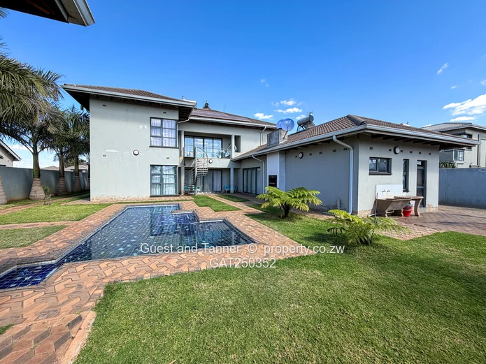 6-Bed House For Sale In Mount Pleasant Heights 