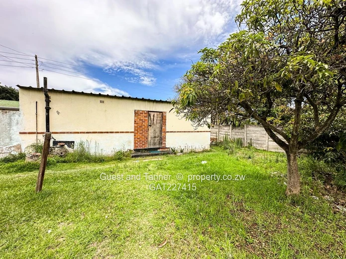 Renovated 4Bedroom House for Sale in Greendale Near Athlone Shops  – Large Stand with Potential