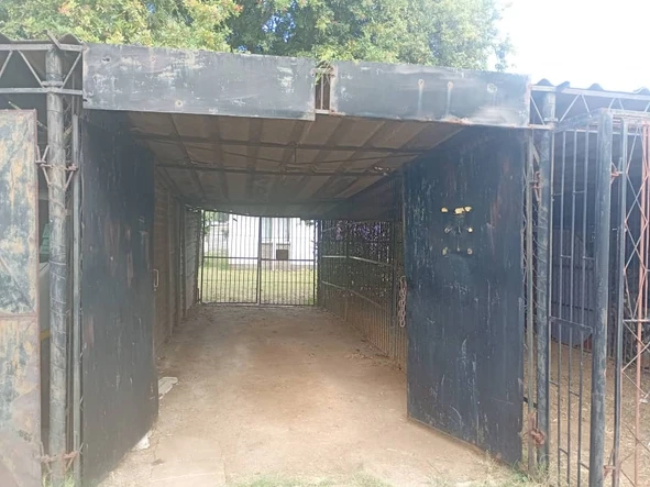 2 Bedroom Flat & Apartment