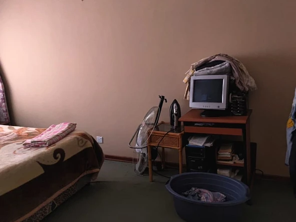 2 Bedroom Flat & Apartment