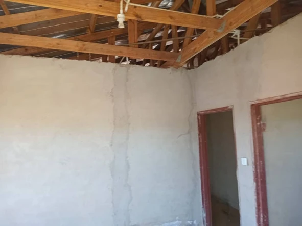 6 Bedroom House
