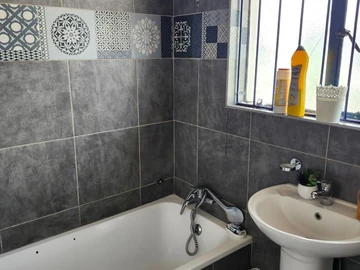 2 Bedroom Garden Flat