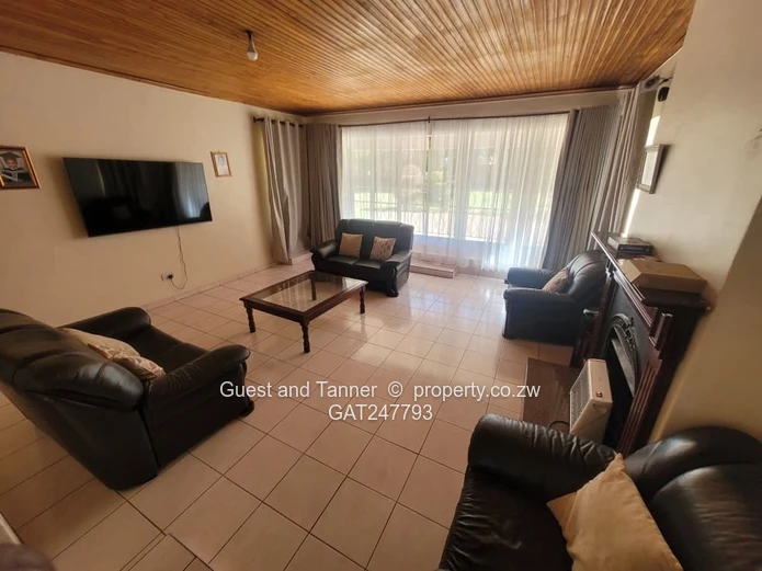 New Marlborough Neat and Spacious Family Home - 4 Bedrooms to Rent