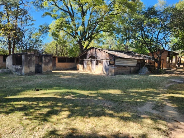 Farm & Agricultural Land
