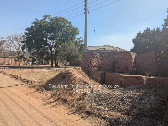 4,000m² STAND FOR SALE, CROW HILL, BORROWDALE 