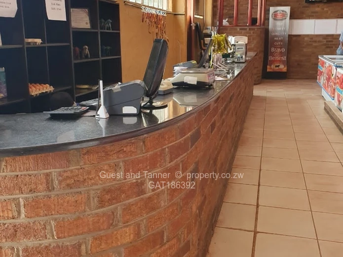 Bulawayo Warehouse & Factory Space for Sale with Borehole, 1066 m²