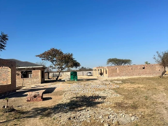 Townhouse Stand For Sale in Mqabuko Heights