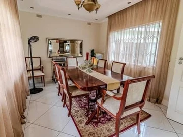 5 Bedroom House