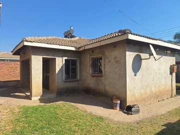5 Bedroom House
