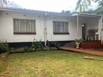  2-Bedroom Apartment in Secure Greendale North!