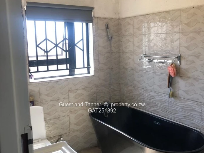 Beautiful 3-Bedroom Family Home For Sale- Crowhill