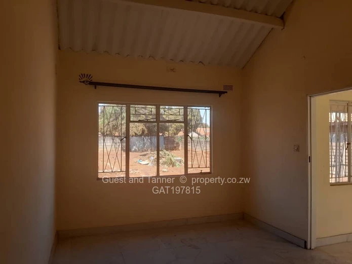 1 Bed House to Rent in Westlea