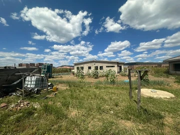 5 Bedroom House