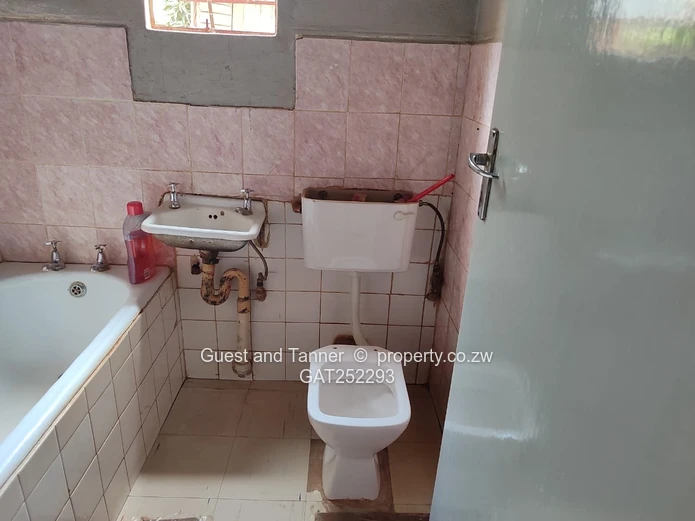 Affordable 3-Bedroom Home for Sale in Hatcliffe | Title Deeds