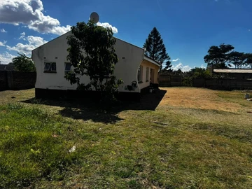 6 Bedroom House