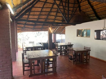 Hotel & Lodge