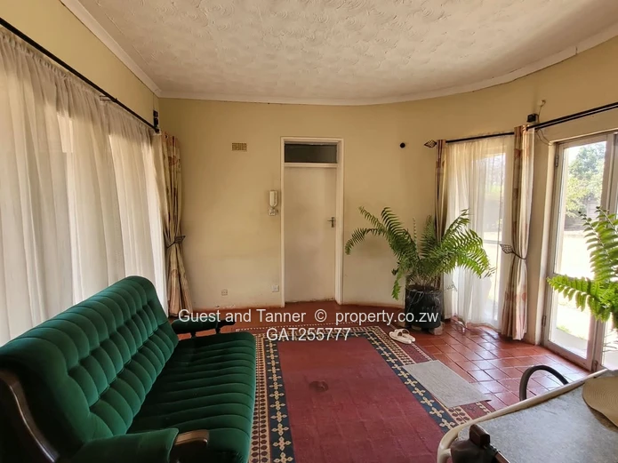 Spacious 5-Bedroom Double-Storey Property For Sale – Highlands