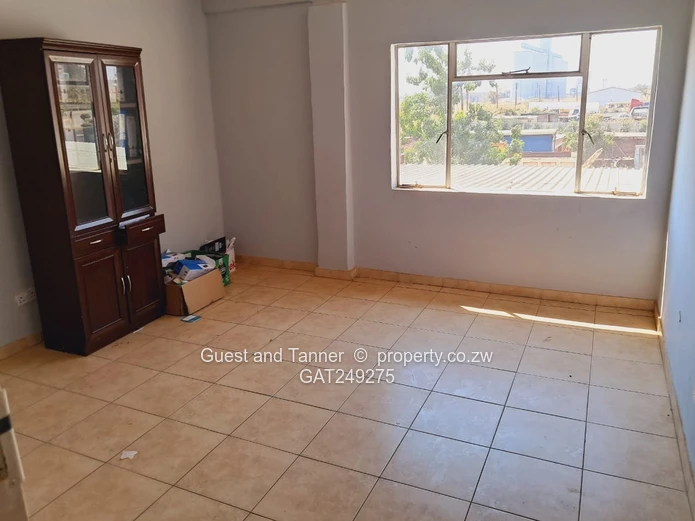 Prime Double-Storey Commercial/ Industrial Complex in Norton Nharira Industrial Area.