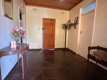 7 Bedroom House