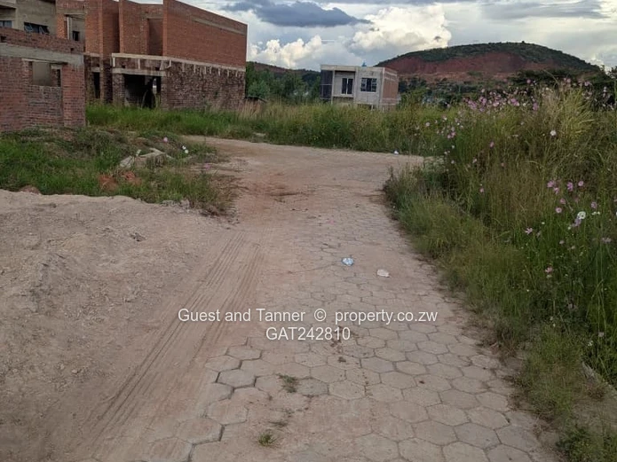 Stands for sale in Cold Comfort Pleasant Valley Gated Community