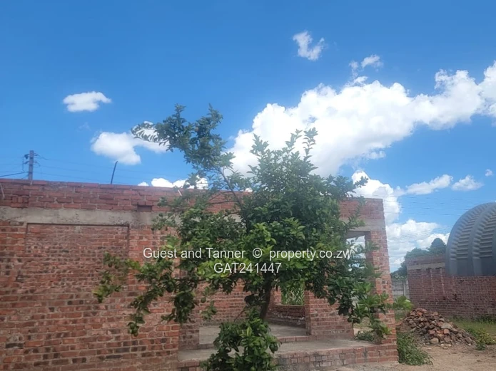 Incomplete 4BR House for Sale - Uplands, Waterfalls - Title Deed Available