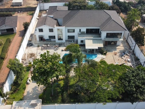 5 Bedroom House