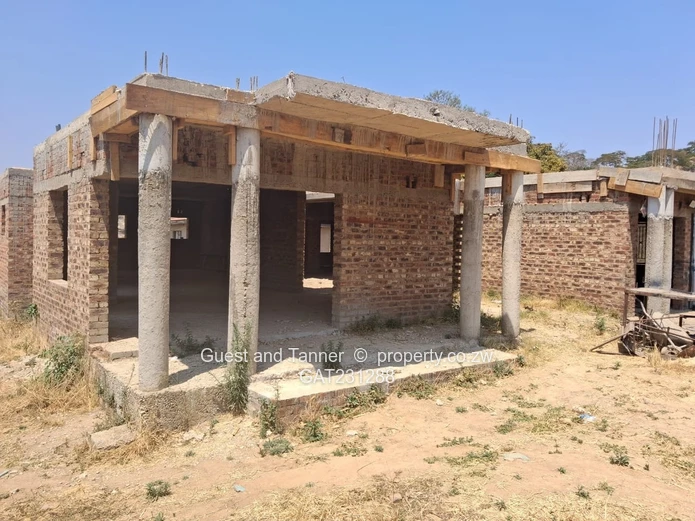 Crowhill – Incomplete 5-Bedroom Double Storey with Cottage & Dam Views