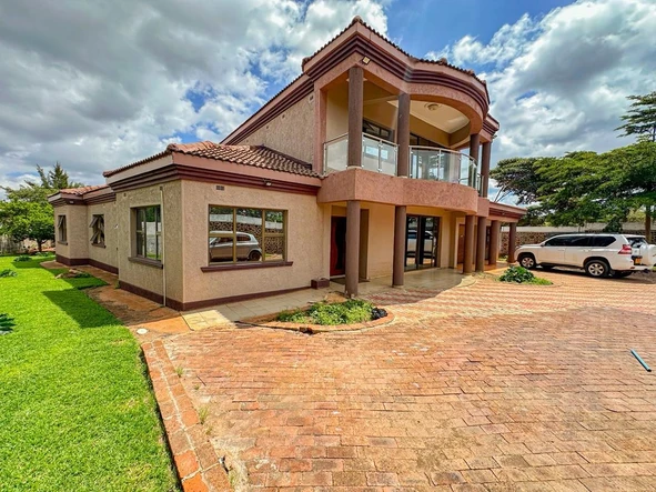 5 Bedroom House