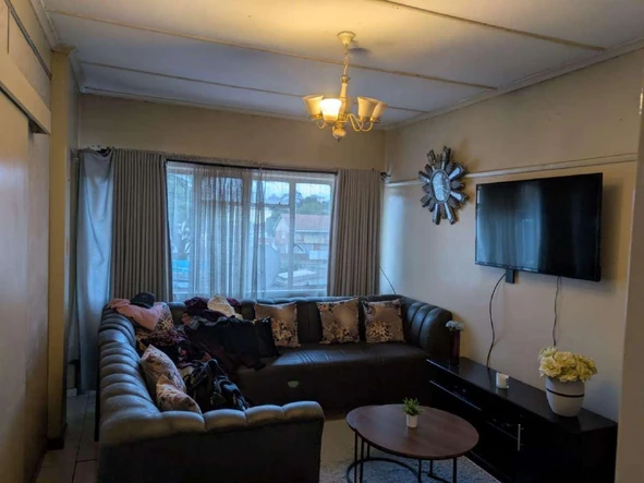 Flat & Apartment