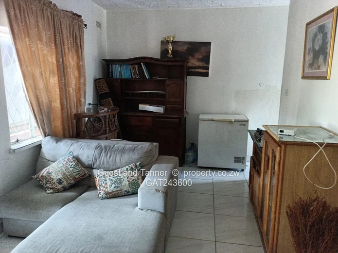 3 Bedroom Flat For Sale In Prospect