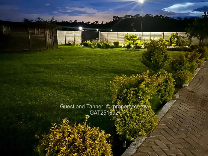 Beautiful 3-Bedroom Family Home For Sale- Crowhill