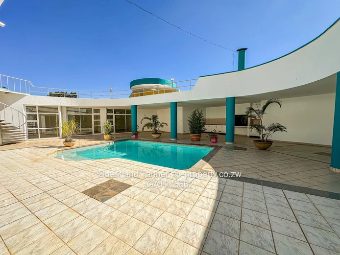  6-Bedroom House For Sale In Mt Pleasant