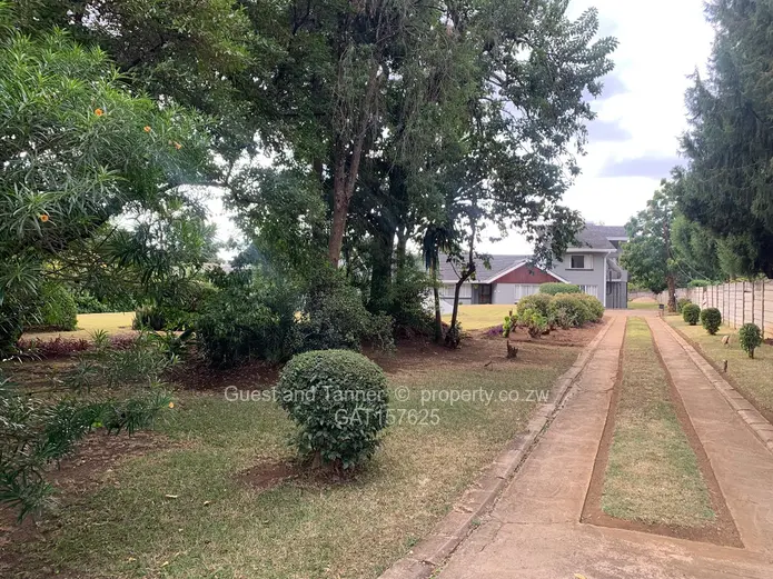 House for rent - with Caretaker