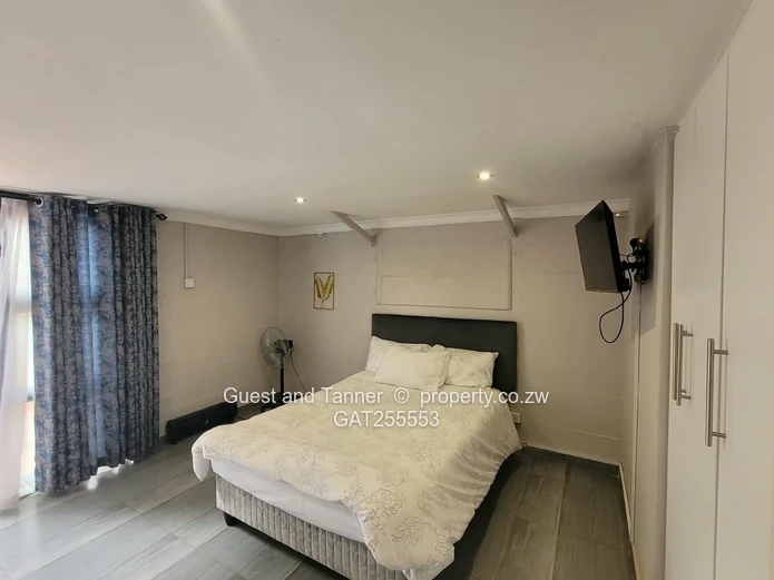 Hillside – Four Ensuite Bedrooms with Multiple Cottages