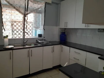 3 Bedroom Flat & Apartment